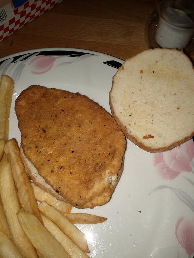 *Frites non-incluses