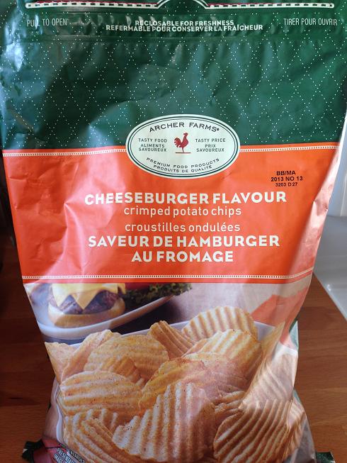 Des chips à saveur de cheeseburger!