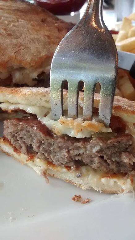 Du Bon Manger hamburza 3