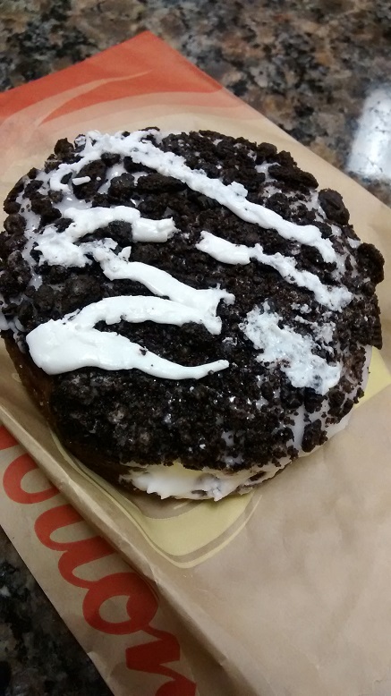 Du Bon Manger - beigne oreos tim hortons