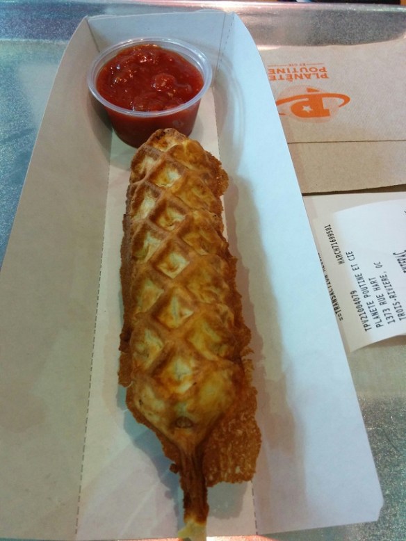 Du Bon Manger - Planete Poutine roll dog