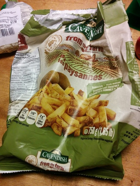 Du Bon Manger - Poutine Ragoût De boulettes Cordon bleu 1